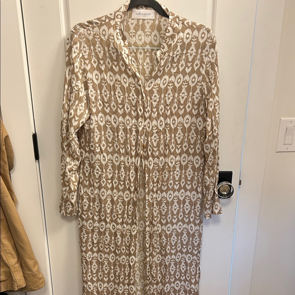 Walker & Wade Tan and White Patterned Mandarin duster